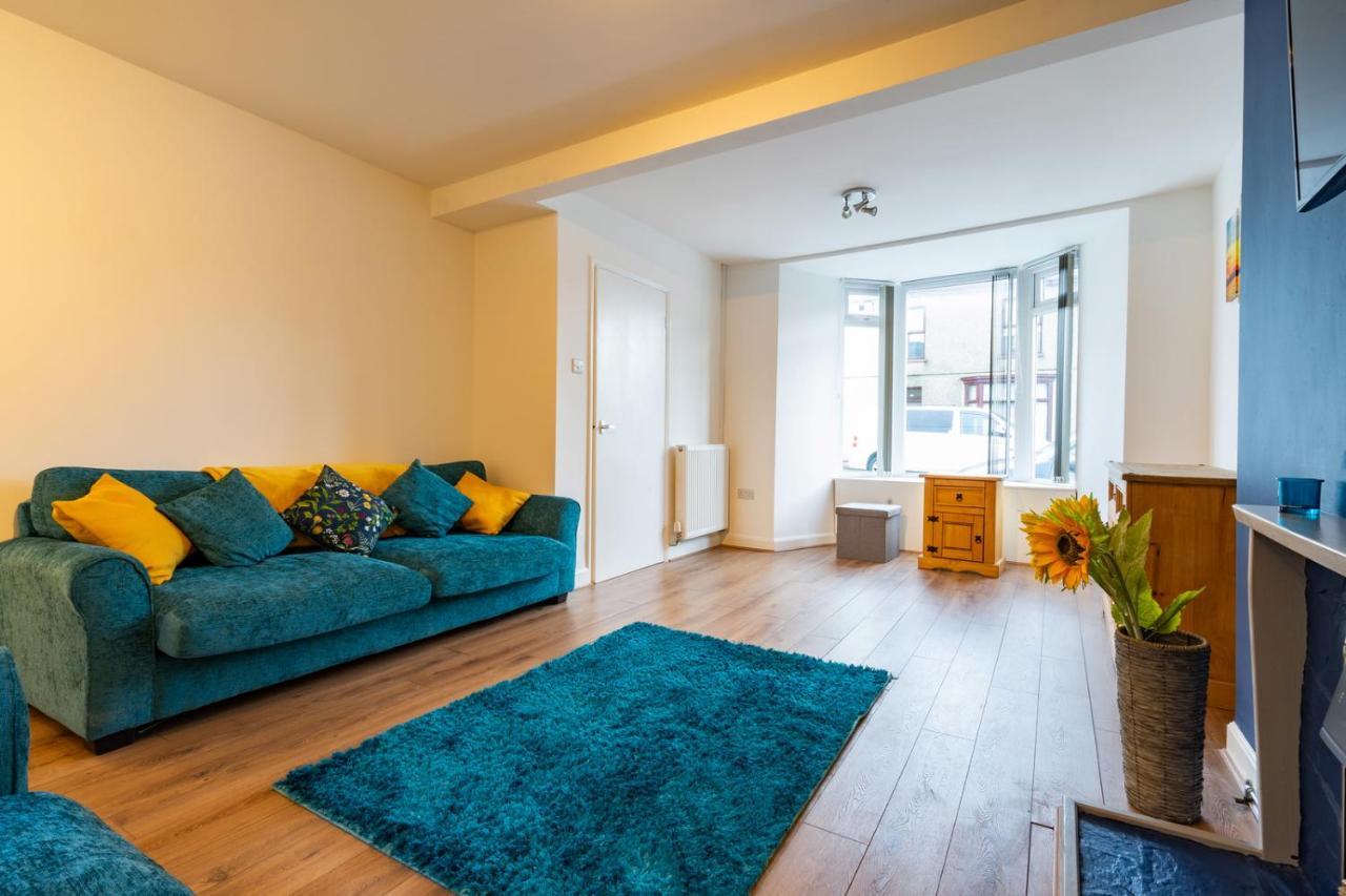 Newly-Renovated, Mid-Terrace Cottage In Porthmadog Buitenkant foto