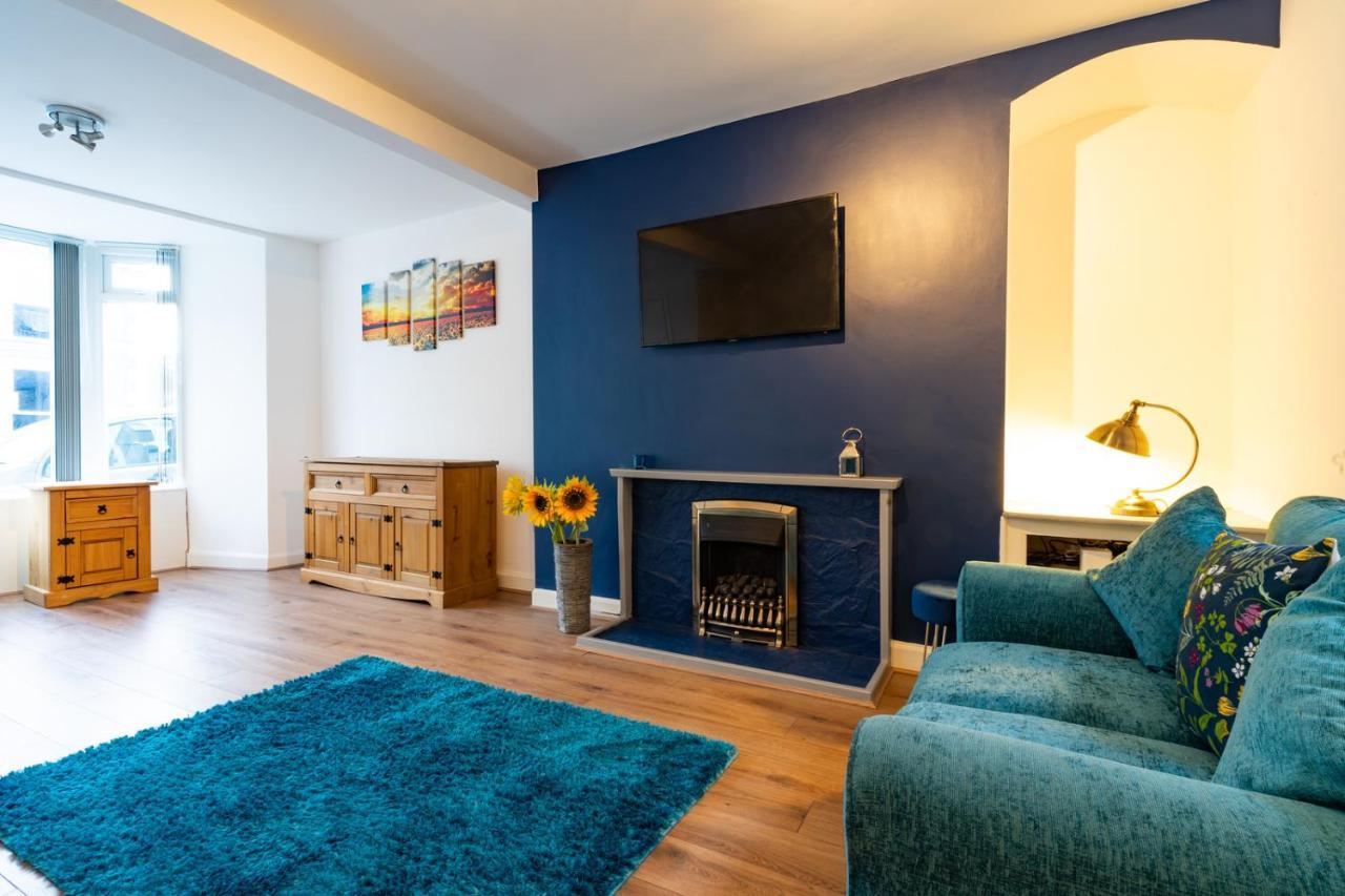 Newly-Renovated, Mid-Terrace Cottage In Porthmadog Buitenkant foto