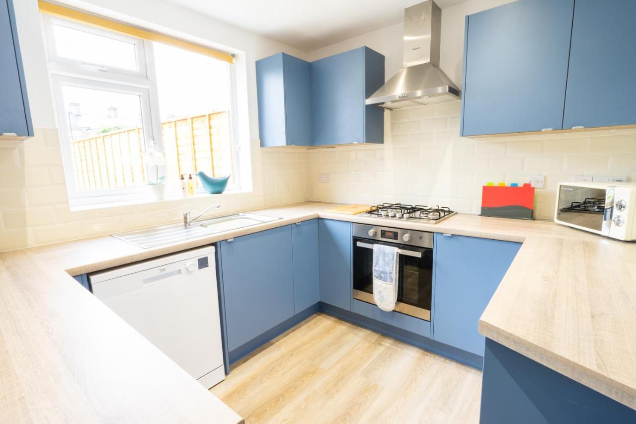 Newly-Renovated, Mid-Terrace Cottage In Porthmadog Buitenkant foto