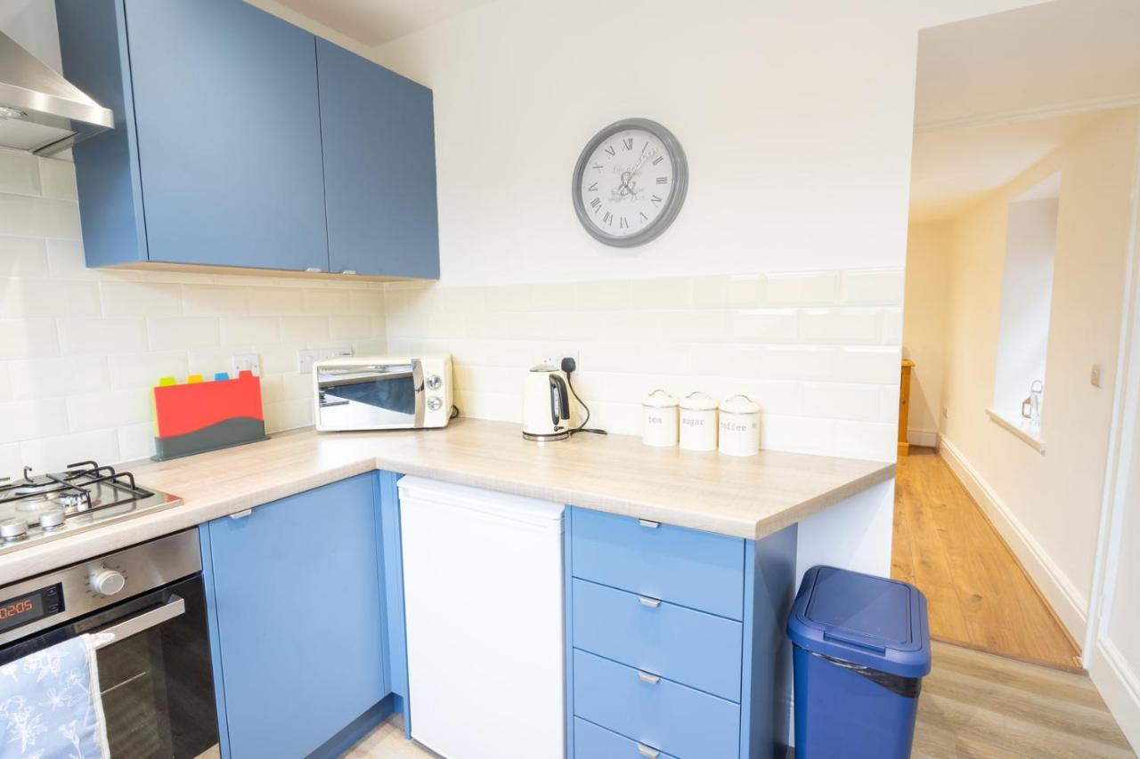 Newly-Renovated, Mid-Terrace Cottage In Porthmadog Buitenkant foto