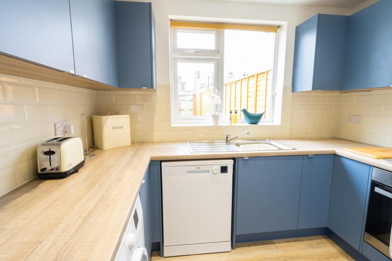 Newly-Renovated, Mid-Terrace Cottage In Porthmadog Buitenkant foto